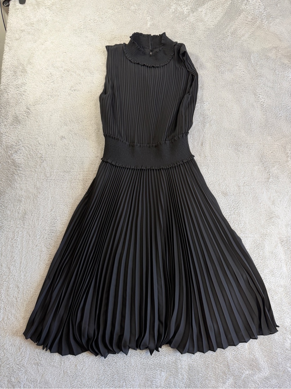 Nanette Leppre Sleeveless Black Pleated Midi Dress 10 - Picture 3 of 3